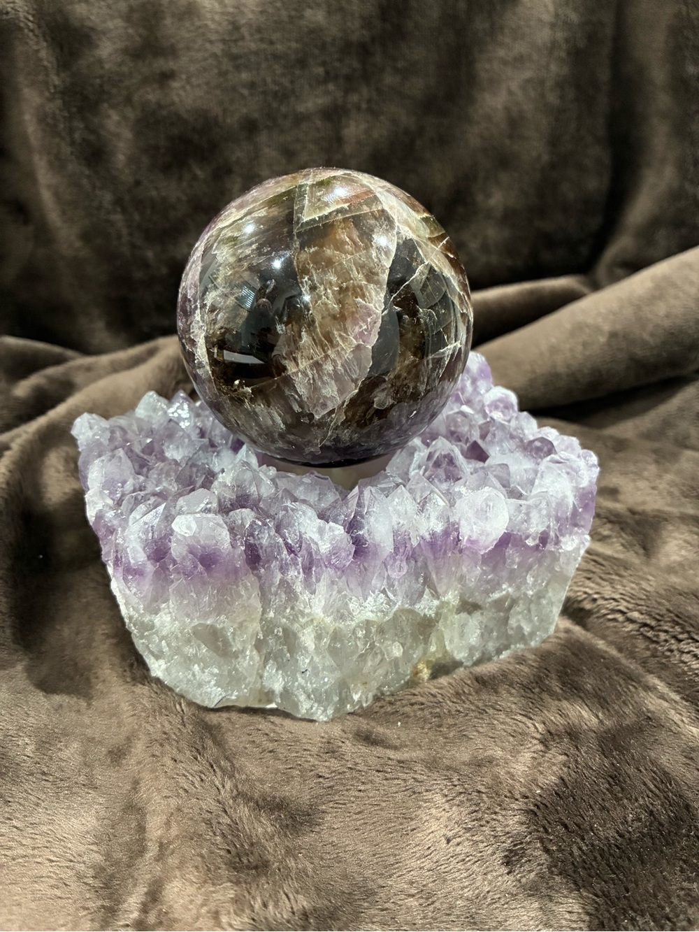 Amethyst Crystal Tealight Candle Holder - Purple Gem Accent - Picture 4 of 13